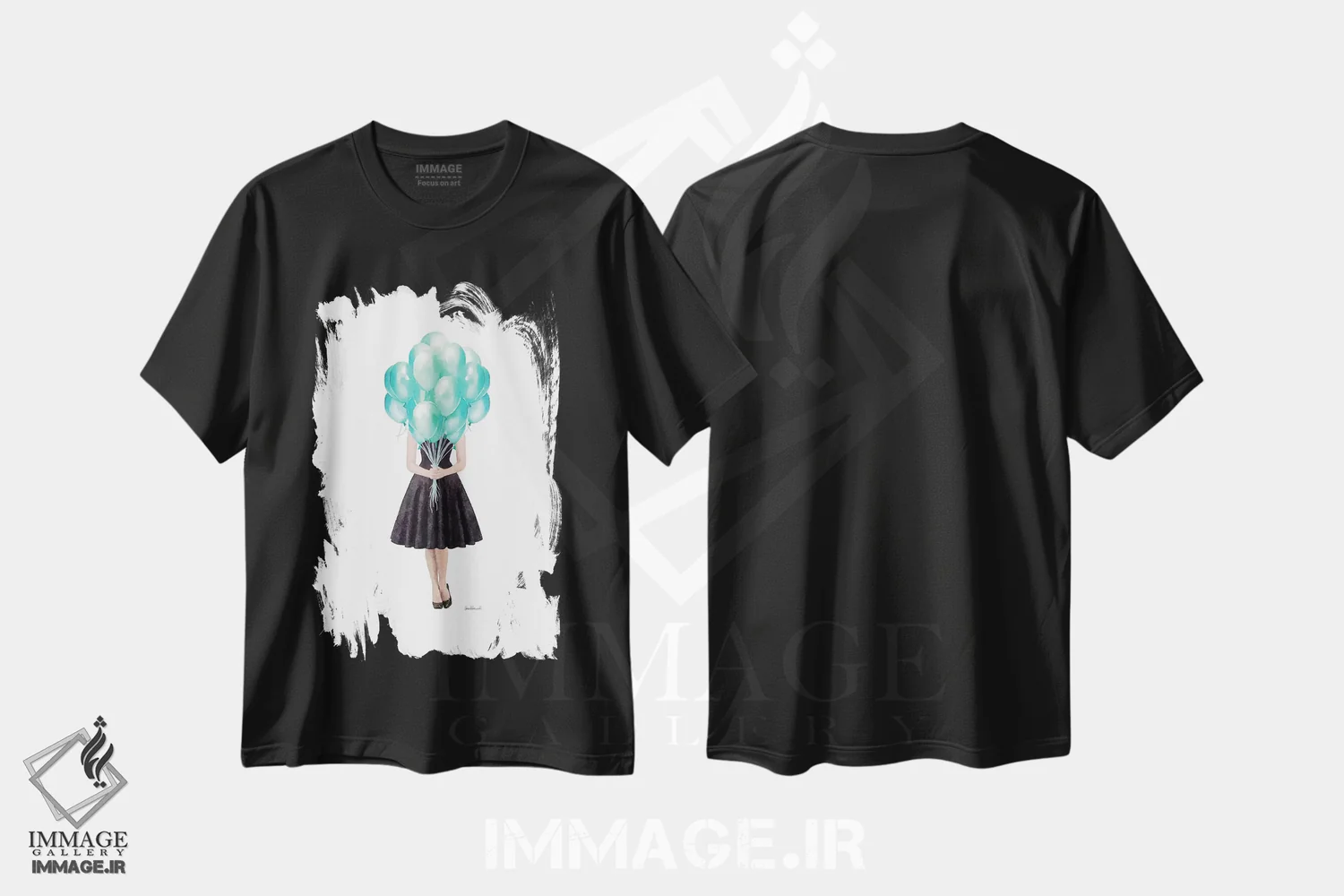 تیشرت مشکی طرح دار Teal,آدری در حال نگه داشتن بادکنک، فیروزه ای، تزئینی اثر آماندا گرینوود | فروشگاه ایماژ