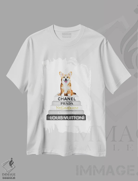 تیشرت سفید طرح دار کتاب های مد خاکستری با سگ کورگی، تزئینی اثر آماندا گرینوود | فروشگاه ایماژ