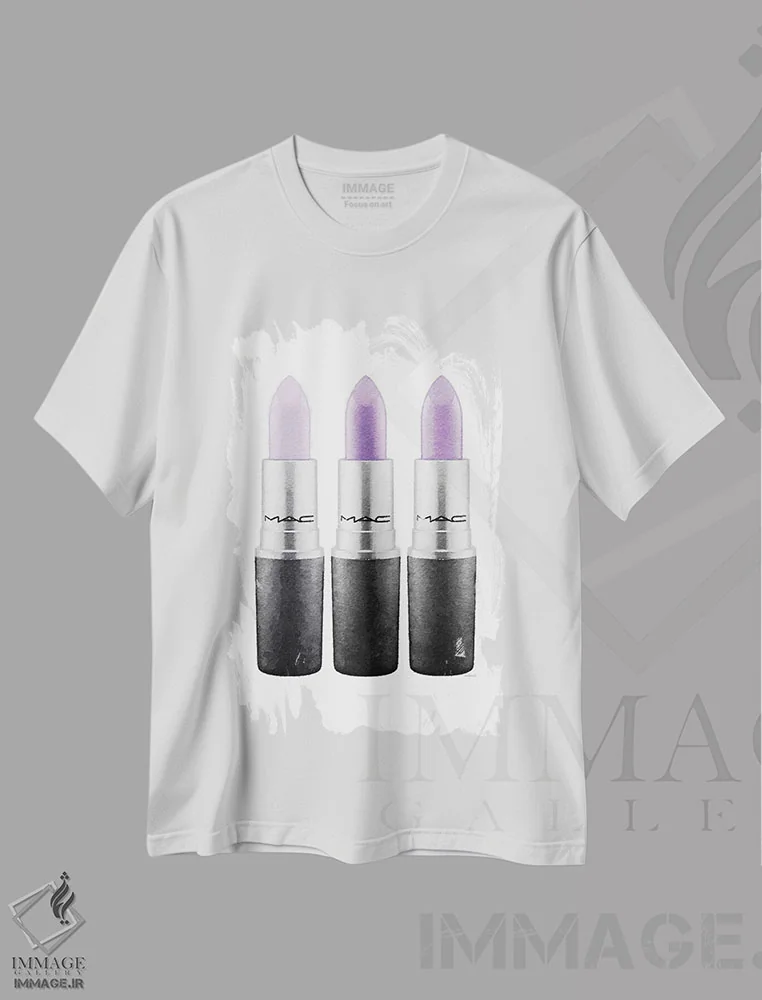 تیشرت سفید طرح دار رژ لب III یاسی، باربیکور اثر آماندا گرینوود | immage.ir