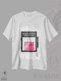 تیشرت سفید طرح دار With Pink Bag,در صورت اضطرار با کیف صورتی، تزئینی اثر آماندا گرینوود | فروشگاه ایماژ