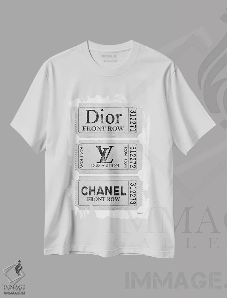 تیشرت سفید طرح دار ردیف جلو در خاکستری، تزئینی اثر آماندا گرینوود | immage.ir