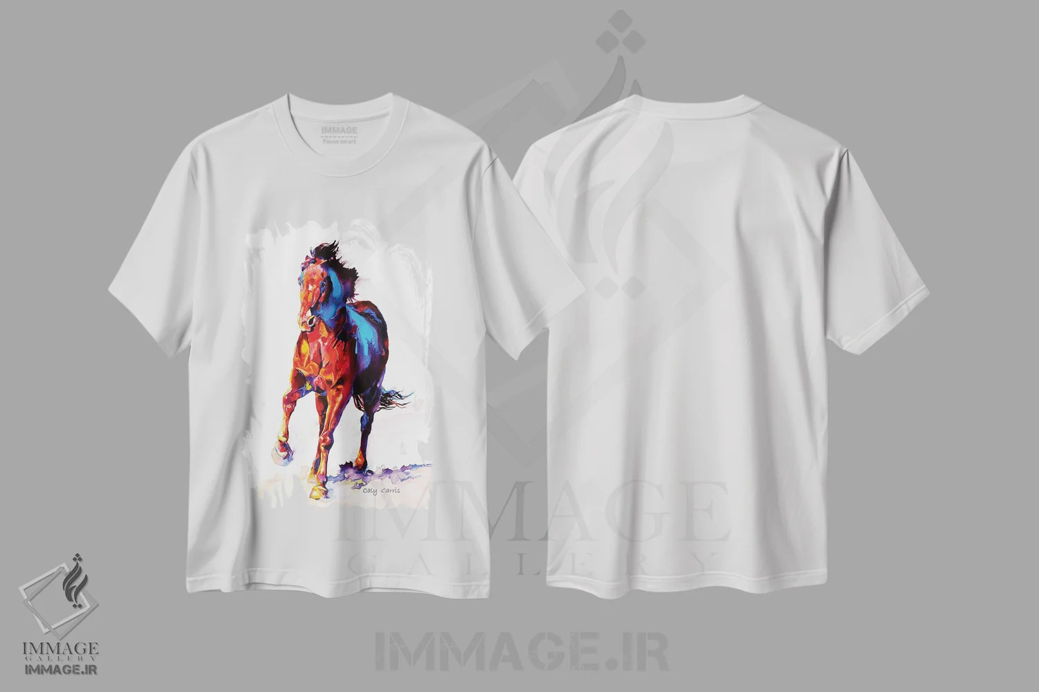 تیشرت سفید طرح دار کت جوزف، دکور کلبه و لژ اثر کالی گاریس | immage.ir