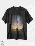 تیشرت مشکی طرح دار ابل تاسمان، نیوزیلند، مدیوم اثر لوک آنتونی گرم | فروشگاه ایماژ