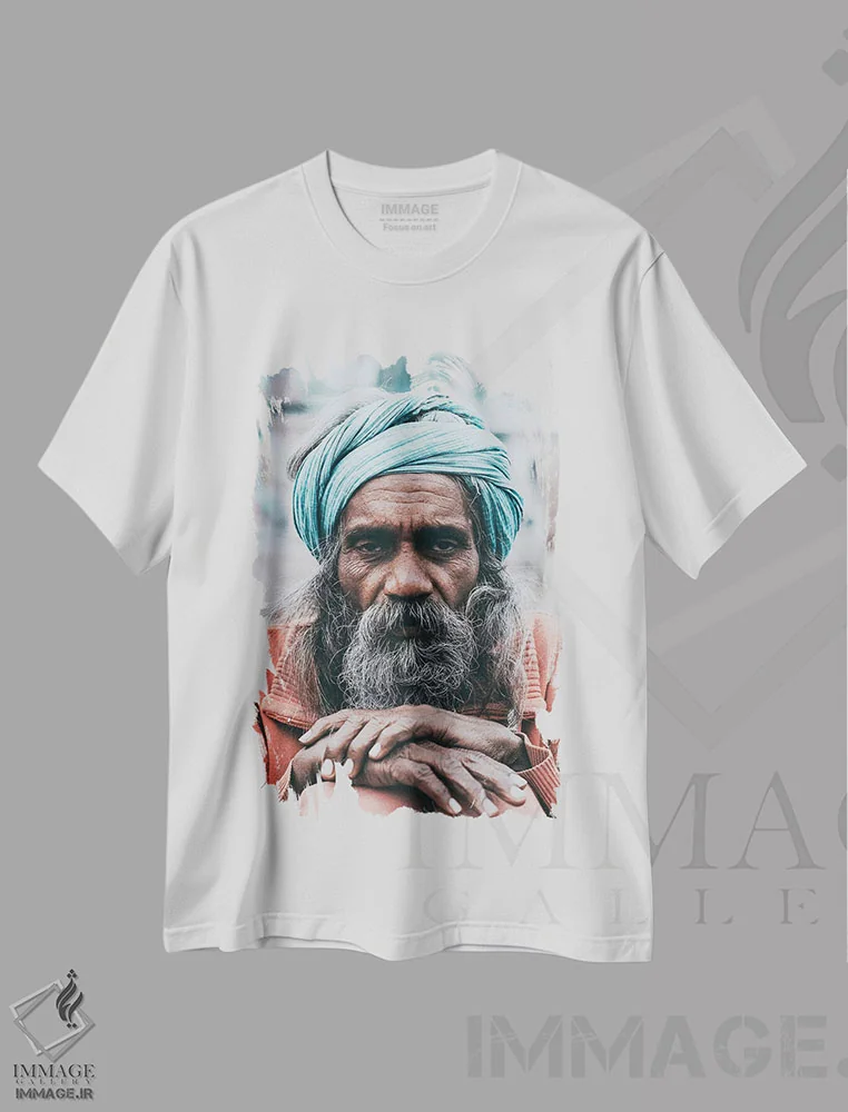 تیشرت سفید طرح دار واراناسی، هند، دکور آسیایی اثر لوک آنتونی گرم | فروشگاه ایماژ