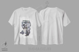 تیشرت سفید طرح دار کوالا، دست نقاشی و طراحی دستی اثر لورا گریوز | فروشگاه ایماژ