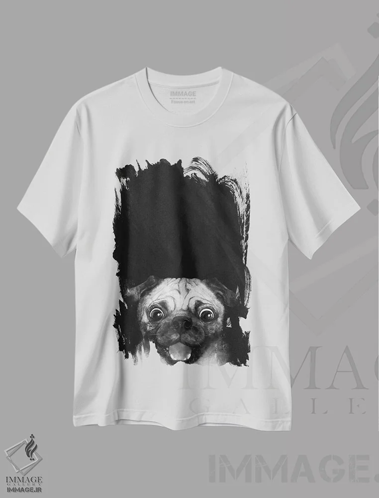 تیشرت سفید طرح دار پاک بامزه در آغوش اثر لورا گریوز | فروشگاه ایماژ