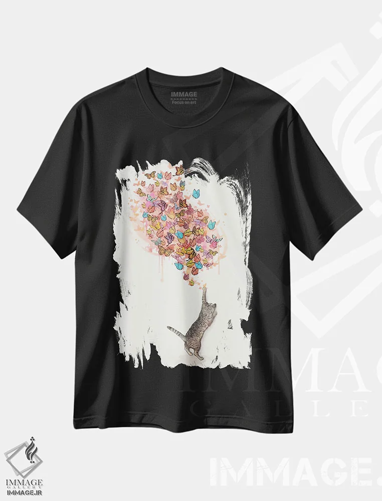 تیشرت مشکی طرح دار گرفتن پروانه ها اثر لورا گریوز | immage.ir