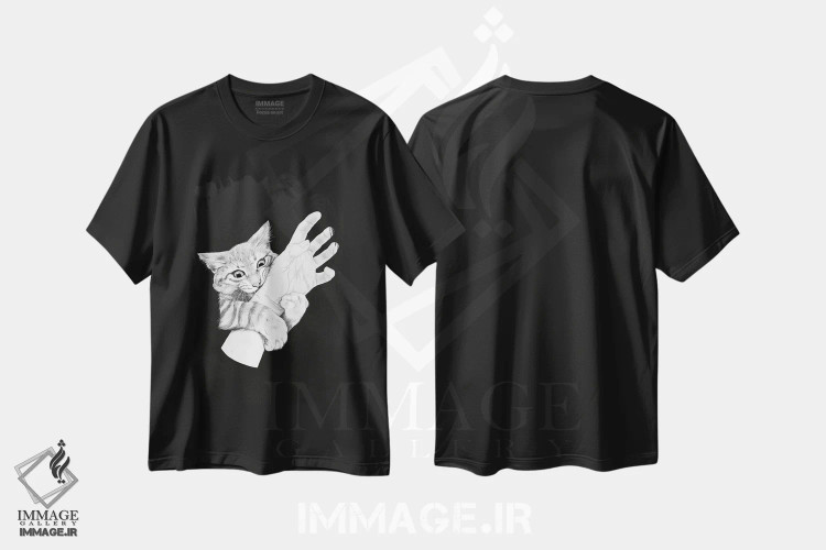 تیشرت مشکی طرح دار عشق نیش می زند، هنر تزئینی سیاه و سفید اثر لورا گریوز | فروشگاه ایماژ