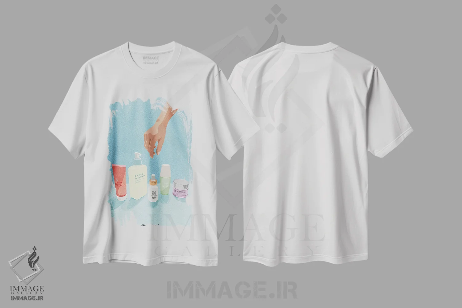 تیشرت سفید طرح دار روتین مراقبت پوست، تزئینی اثر گیسل دکل | immage.ir
