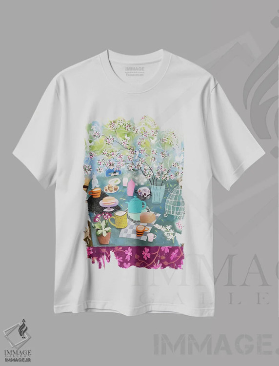 تیشرت سفید طرح دار چای زیر شکوفه های سیب، تزئینی اثر گرتی یانگ | immage.ir