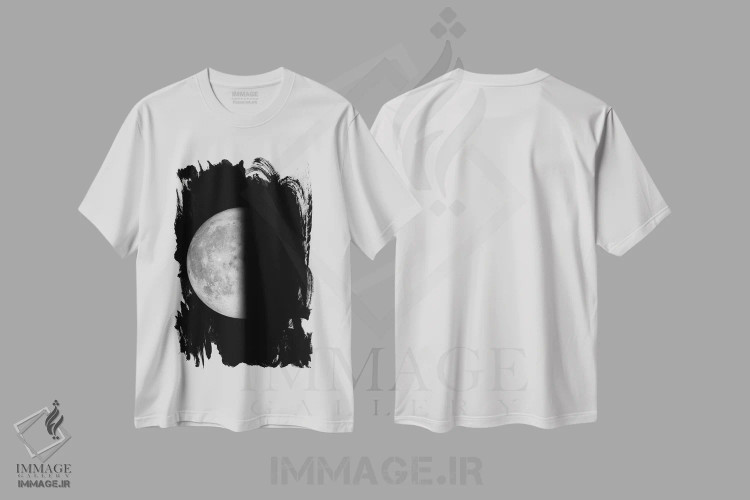 تیشرت سفید طرح دار ماه تربیع آخر، عکاسی سیاه و سفید اثر گت یور نرد آن | فروشگاه ایماژ