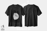 تیشرت مشکی طرح دار ماه محدب افزایشی، عکاسی سیاه و سفید اثر گت یور نرد آن | immage.ir
