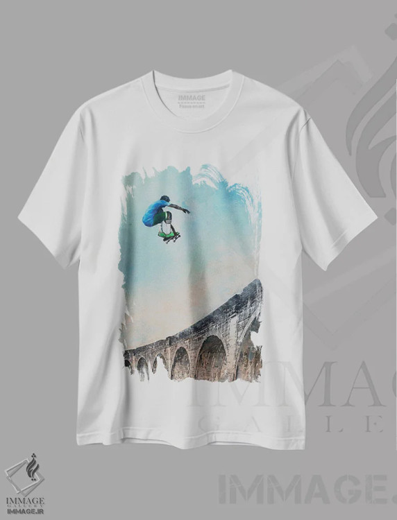 تیشرت سفید طرح دار اسکیت باز آزاد و پل رومی ۲، دکور معاصر اثر هانک پره بوم | immage.ir