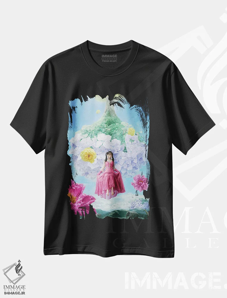 تیشرت مشکی طرح دار روزی که دنیای جدیدی فرو ریخت، هنر فاخر معاصر اثر تاکاهیرو هیربایاشی | immage.ir