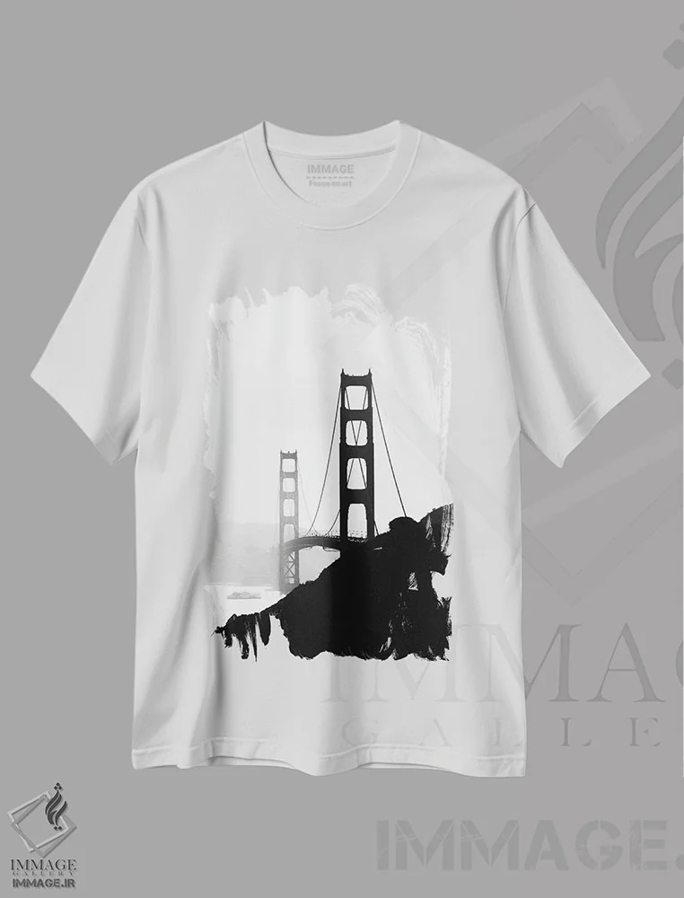 تیشرت سفید طرح دار پل گلدن گیت، عکاسی سیاه و سفید اثر استیفن هاجتس | immage.ir