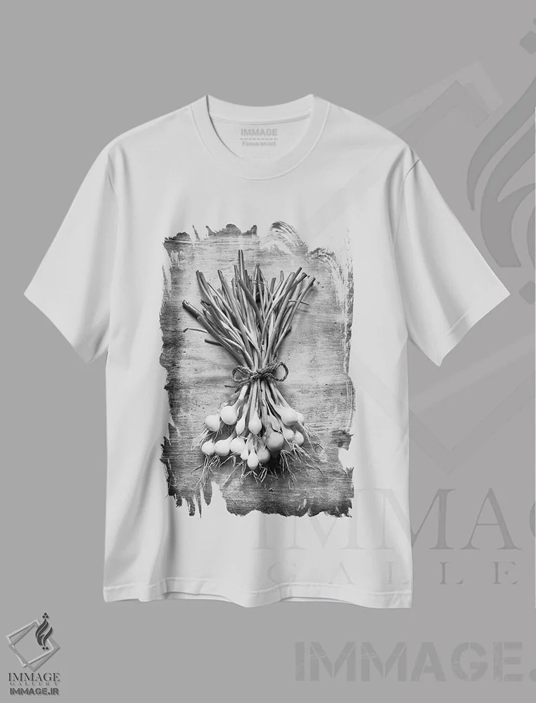 تیشرت سفید طرح دار پیازچه انگلیسی، عکاسی سیاه و سفید اثر استیفن هاجتس | immage.ir