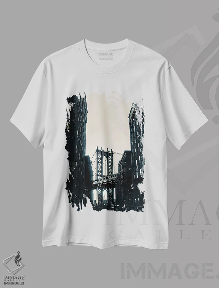 تیشرت سفید طرح دار پل بروکلین از فولتون، مدیوم اثر استیفن هاجتس | immage.ir