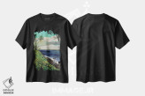 تیشرت مشکی طرح دار گیاه ناوپاکا بر ساحل صخره ای اقیانوس، مدیوم اثر هیدن هیل | فروشگاه ایماژ