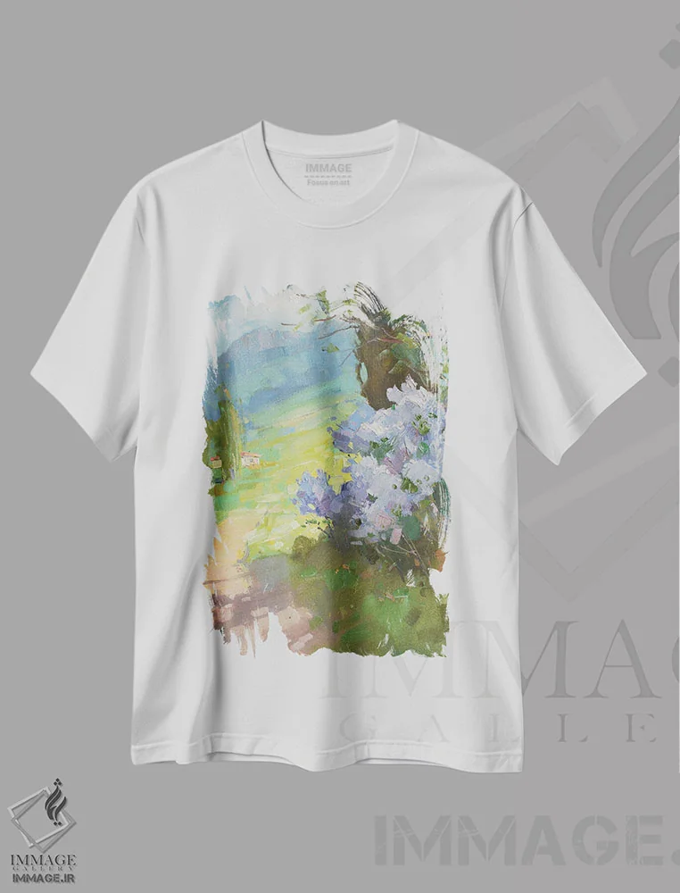 تیشرت سفید طرح دار یاس بنفش بهاری در کوهستان، هنر فاخر معاصر اثر کنتس آرت | immage.ir