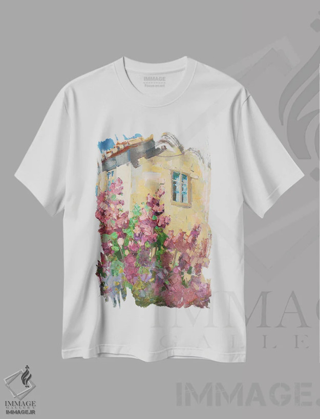 تیشرت سفید طرح دار یاس بنفش گلدار، هنر فاخر معاصر اثر کنتس آرت | فروشگاه ایماژ