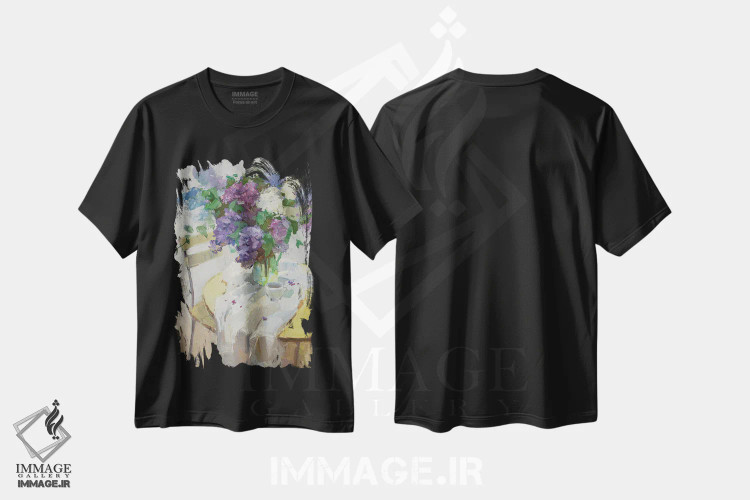 تیشرت مشکی طرح دار یاس بنفش، هنر فاخر معاصر اثر کنتس آرت | فروشگاه ایماژ