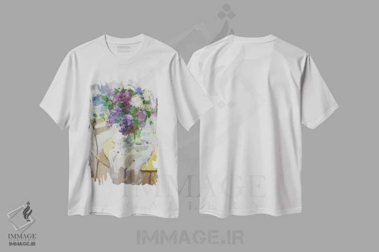 تیشرت سفید طرح دار یاس بنفش، هنر فاخر معاصر اثر کنتس آرت | immage.ir
