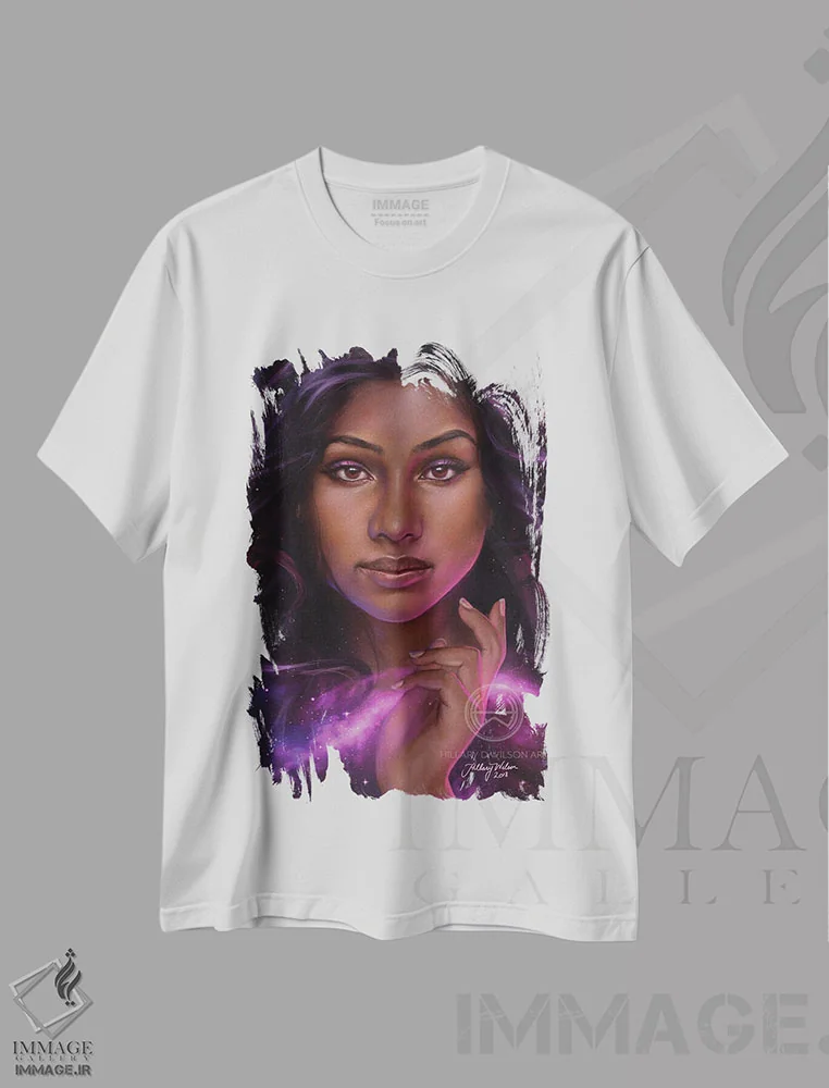 تیشرت سفید طرح دار کهکشان، هنر آمریکایی آفریقایی تبار اثر هیلاری دی ویلسون | immage.ir
