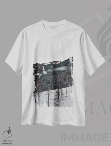 تیشرت سفید طرح دار یک روز زمستانی آرام، دکور کلبه و لژ اثر سباستین هیلگتاگ | فروشگاه ایماژ