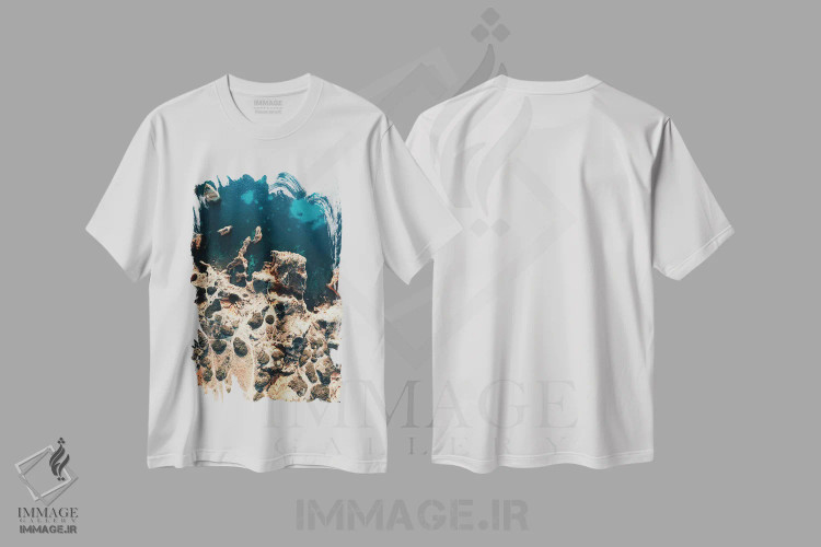 تیشرت سفید طرح دار ساحل انتزاعی، سواحل از نمای بالا اثر سباستین هیلگتاگ | فروشگاه ایماژ