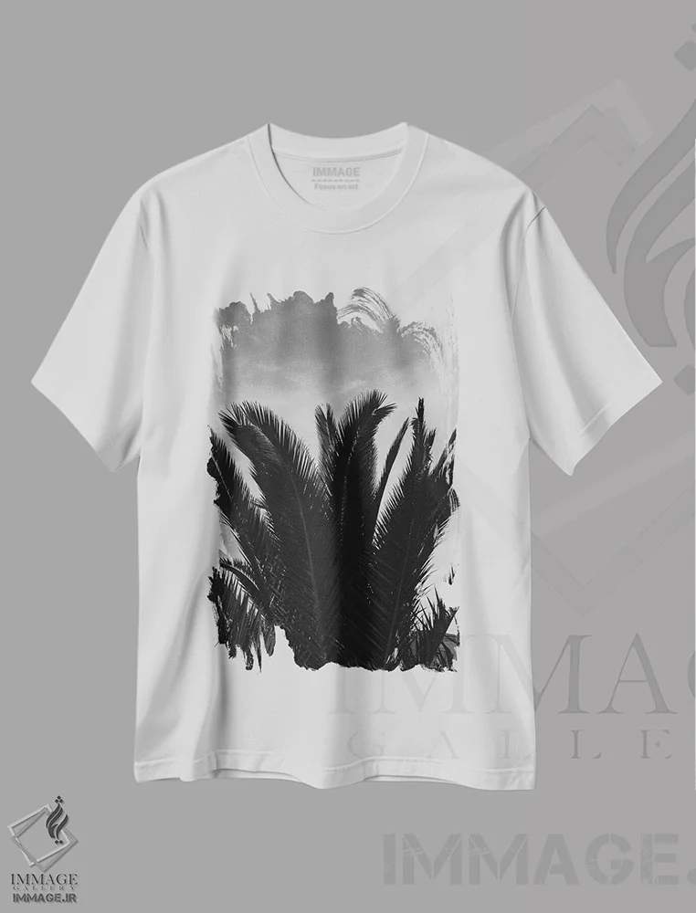 تیشرت سفید طرح دار برگ نخل سیاه و سفید، عکاسی سیاه و سفید اثر سباستین هیلگتاگ | فروشگاه ایماژ