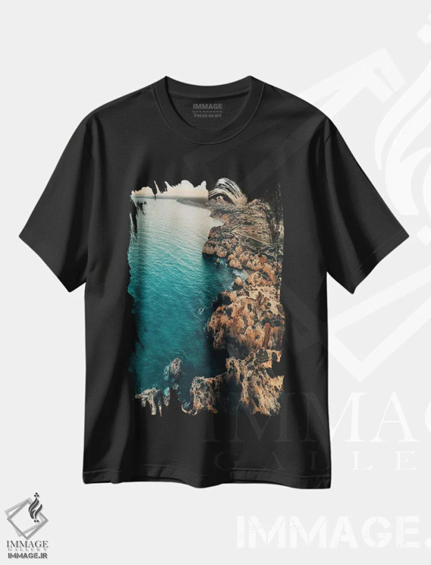 تیشرت مشکی طرح دار حال و هوای غروب ۲، دکور ساحلی اثر سباستین هیلگتاگ | فروشگاه ایماژ