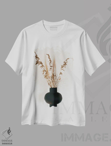 تیشرت سفید طرح دار گلدان سیاه، دکور معاصر اثر سباستین هیلگتاگ | فروشگاه ایماژ