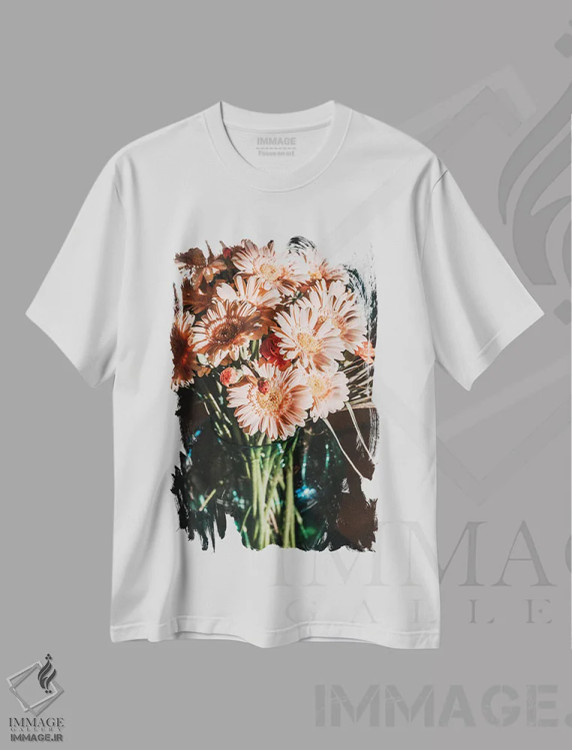 تیشرت سفید طرح دار شکوفه ها در آفتاب، دکور معاصر اثر سباستین هیلگتاگ | immage.ir