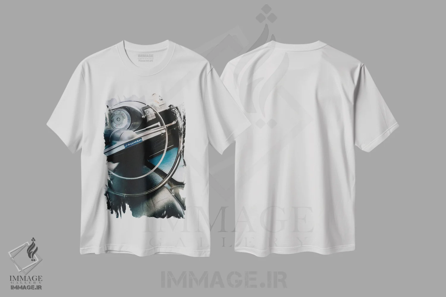 تیشرت سفید طرح دار خودروی کلاسیک قدیمی، عکاسی هنری فاخر اثر سباستین هیلگتاگ | فروشگاه ایماژ