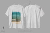 تیشرت سفید طرح دار لایه های موج ها، تزئینی اثر سباستین هیلگتاگ | immage.ir
