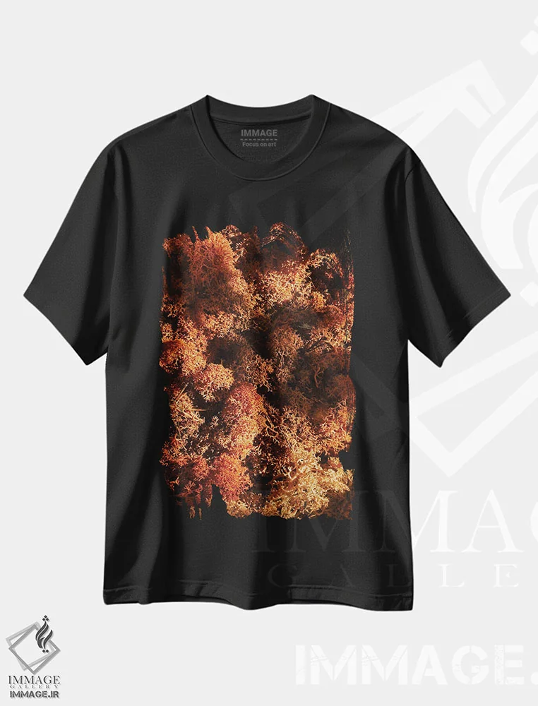 تیشرت مشکی طرح دار گیاه قرمز و زرد، تزئینی اثر سباستین هیلگتاگ | immage.ir