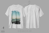 تیشرت سفید طرح دار امواج و پل، تزئینی اثر سباستین هیلگتاگ | فروشگاه ایماژ