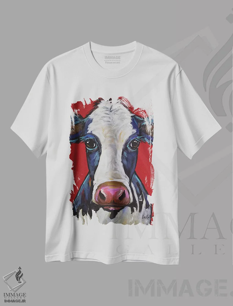 تیشرت سفید طرح دار گاو، مدیوم اثر هیپی هاوند استودیوز | immage.ir