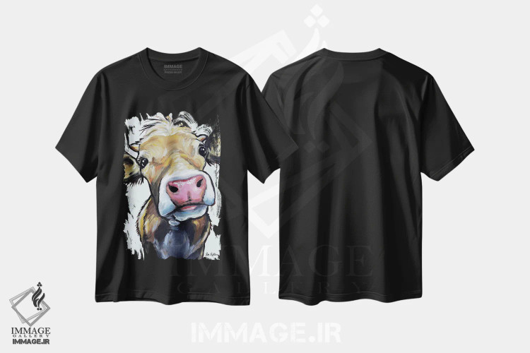 تیشرت مشکی طرح دار گاو هیزل روی زمینه خاکستری، مدیوم اثر هیپی هاوند استودیوز | فروشگاه ایماژ