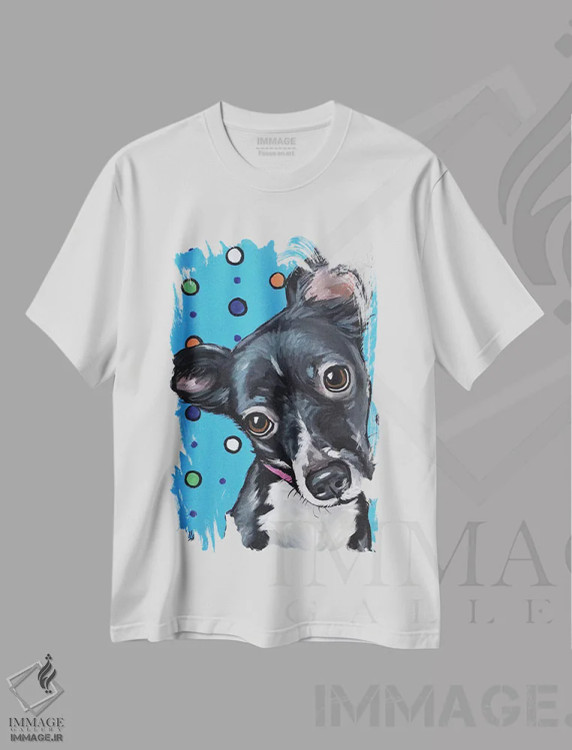 تیشرت سفید طرح دار توله سگ نژاد مخلوط بامزه با زمینه خال خالی، مدیوم اثر هیپی هاوند استودیوز | فروشگاه ایماژ