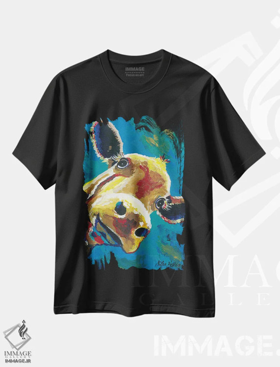تیشرت مشکی طرح دار گاو رنگارنگ گرترود، دکور معاصر اثر هیپی هاوند استودیوز | immage.ir