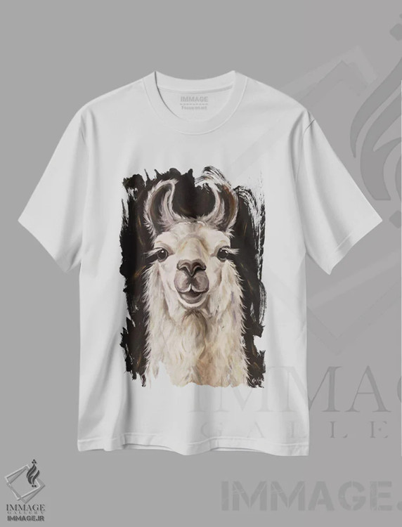 تیشرت سفید طرح دار لاما بلانکا، دکور معاصر اثر هیپی هاوند استودیوز | immage.ir