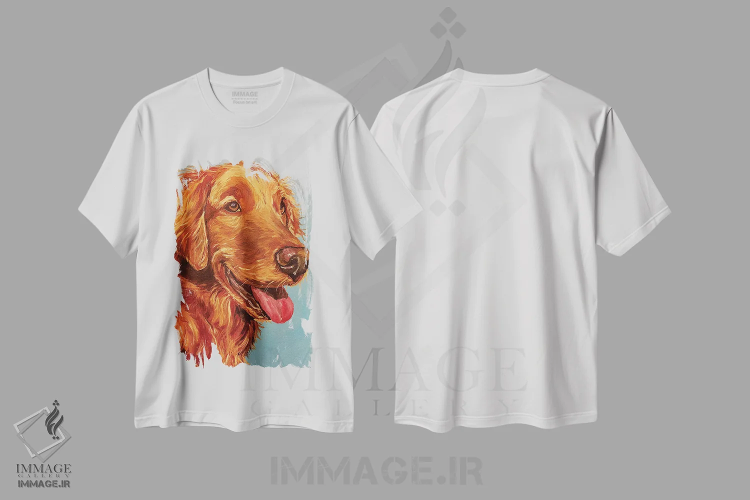 تیشرت سفید طرح دار رتریور قرمز در ساحل، دکور ساحلی اثر هیپی هاوند استودیوز | فروشگاه ایماژ