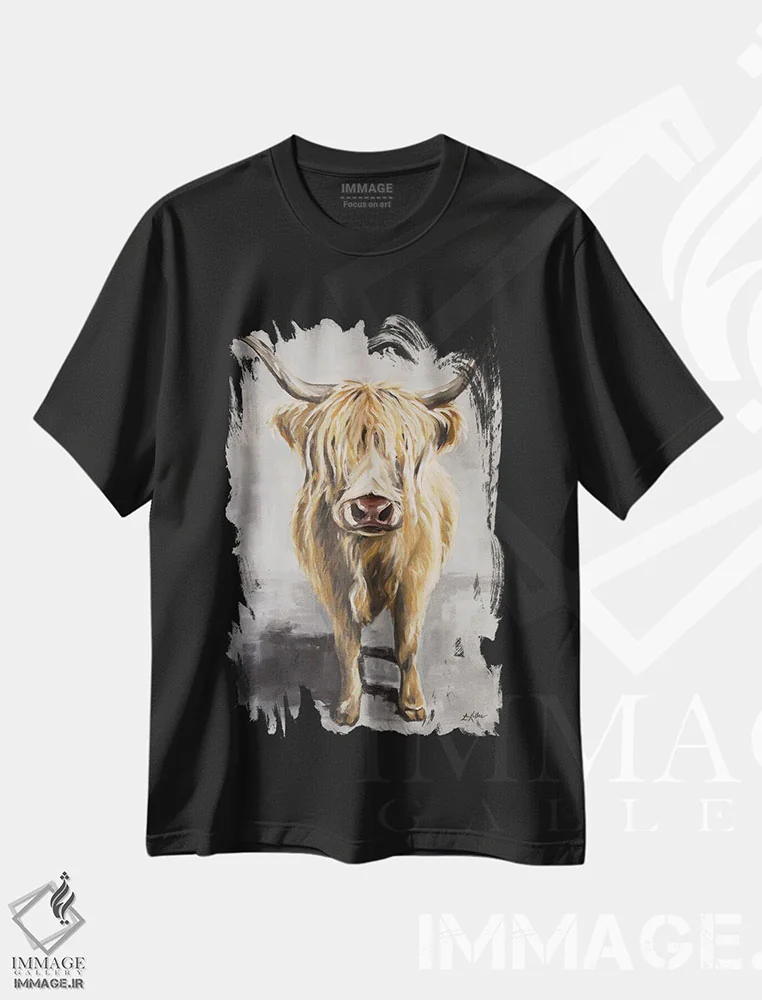 تیشرت مشکی طرح دار شپ گاو هایلند، دکور معاصر اثر هیپی هاوند استودیوز | فروشگاه ایماژ