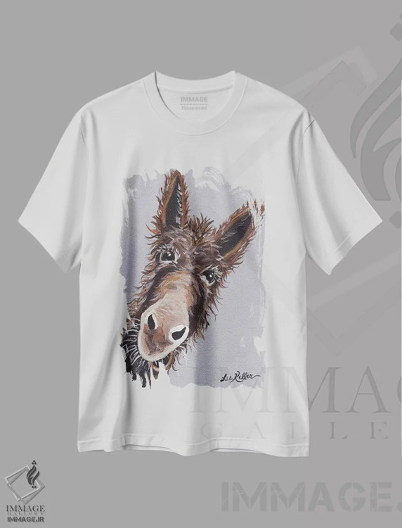تیشرت سفید طرح دار الاغ روفوس روی زمینه خاکستری، مدیوم اثر هیپی هاوند استودیوز | فروشگاه ایماژ