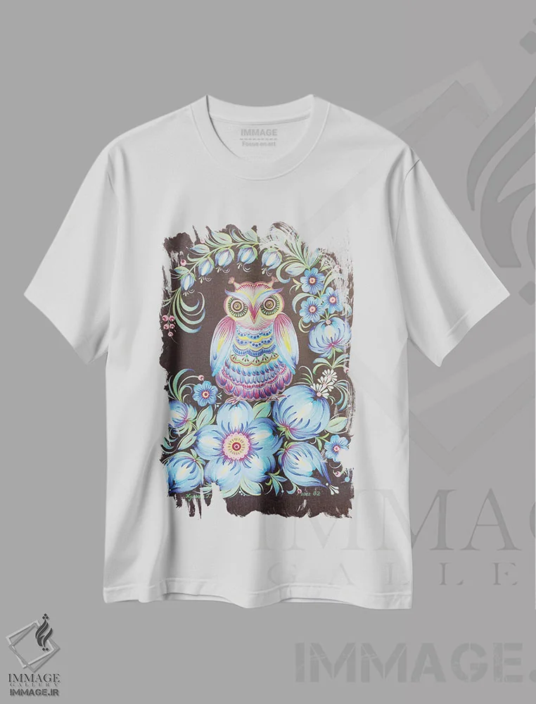 تیشرت سفید طرح دار جغد آبی، تزئینی اثر هالینا کولگا | immage.ir