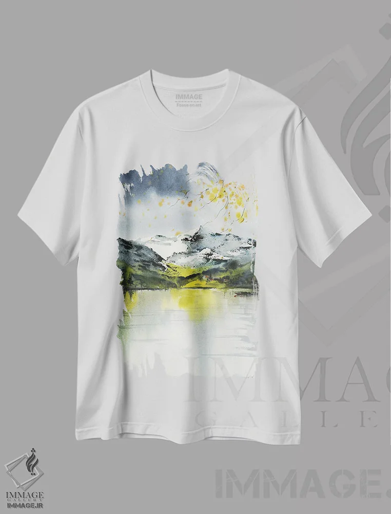 تیشرت سفید طرح دار کوه های سبز I، هنر فاخر معاصر اثر هوم لایک آرت | immage.ir