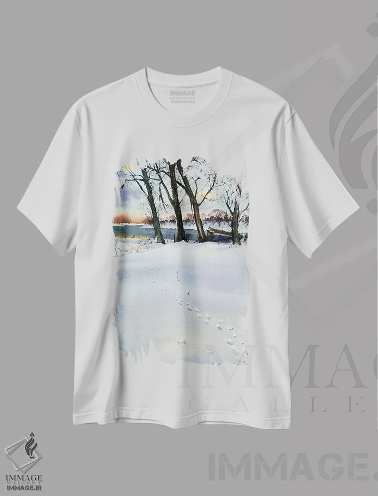 تیشرت سفید طرح دار رد پا در برف II، هنر فاخر معاصر اثر هوم لایک آرت | immage.ir