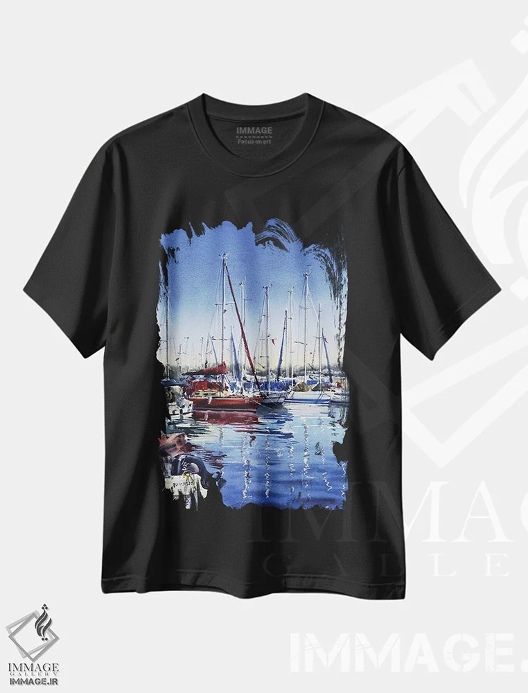 تیشرت مشکی طرح دار قایق های پهلوگرفته II، دکور ساحلی اثر هوم لایک آرت | immage.ir