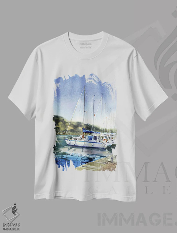 تیشرت سفید طرح دار قایق های پهلوگرفته I، هنر فاخر معاصر اثر هوم لایک آرت | فروشگاه ایماژ